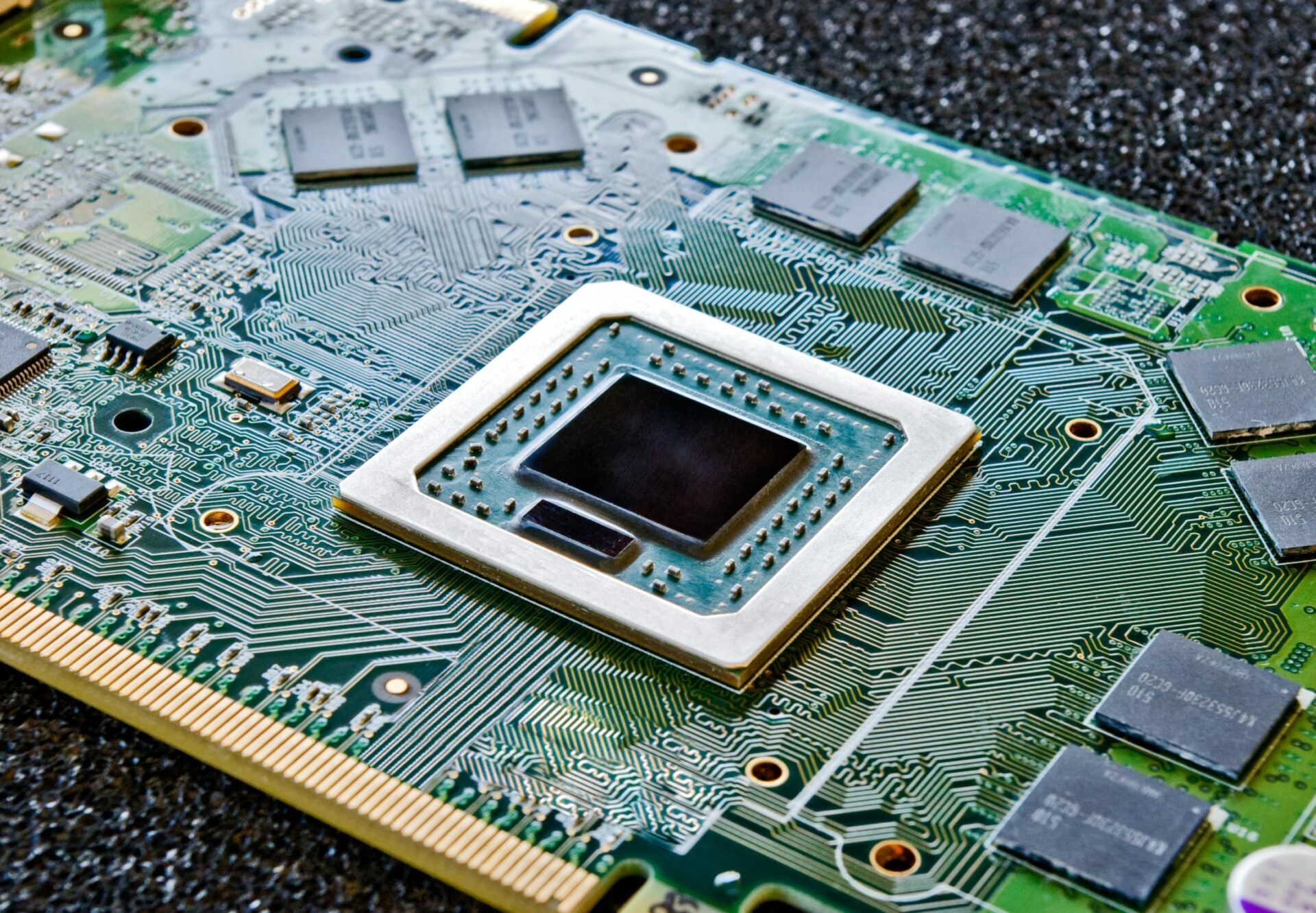 High-density Interconnect (HDI) PCB